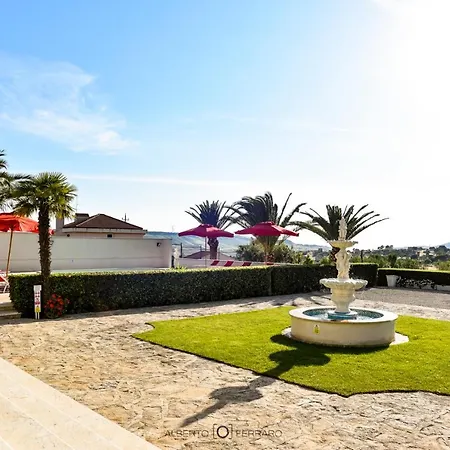 Elena Villa