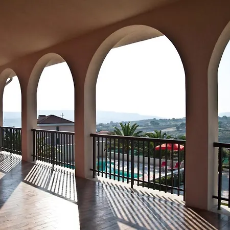 Elena Villa